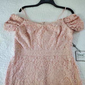 Laundry by Shelli Segal Blush lace off shoulder gown. NWT